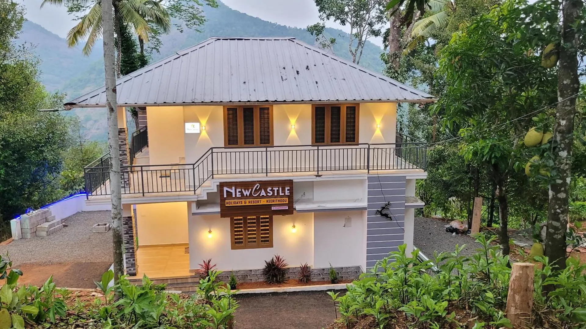 Newcastle Holidays & Resorts-5 Bedrooms Entire Villa Near Munnar, Idukki Kumudi